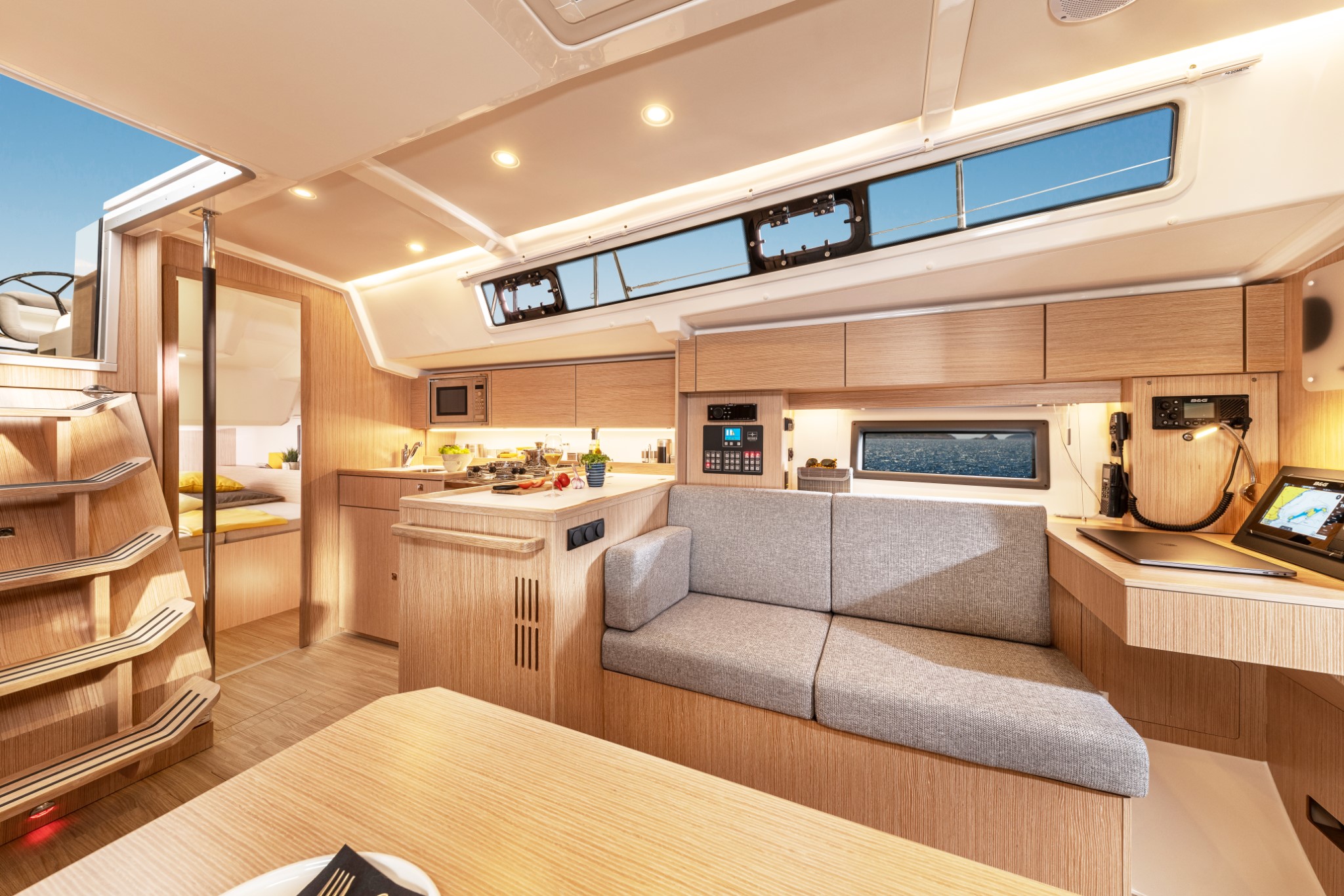 Imagenes del interior o exterior del barco Bavaria C38 perteneciente a la página de alquiler de barcos alquilerdebarcosmallorca.com