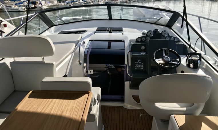 Imagenes del interior o exterior del barco Bavaria S36 Open perteneciente a la página de alquiler de barcos alquilerdebarcosmallorca.com