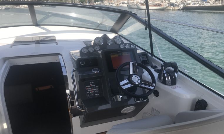 Imagenes del interior o exterior del barco Bavaria S36 Open perteneciente a la página de alquiler de barcos alquilerdebarcosmallorca.com