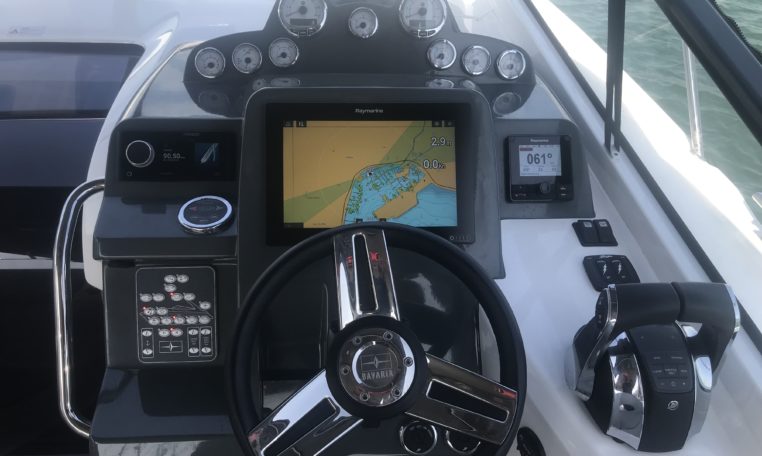 Imagenes del interior o exterior del barco Bavaria S36 Open perteneciente a la página de alquiler de barcos alquilerdebarcosmallorca.com