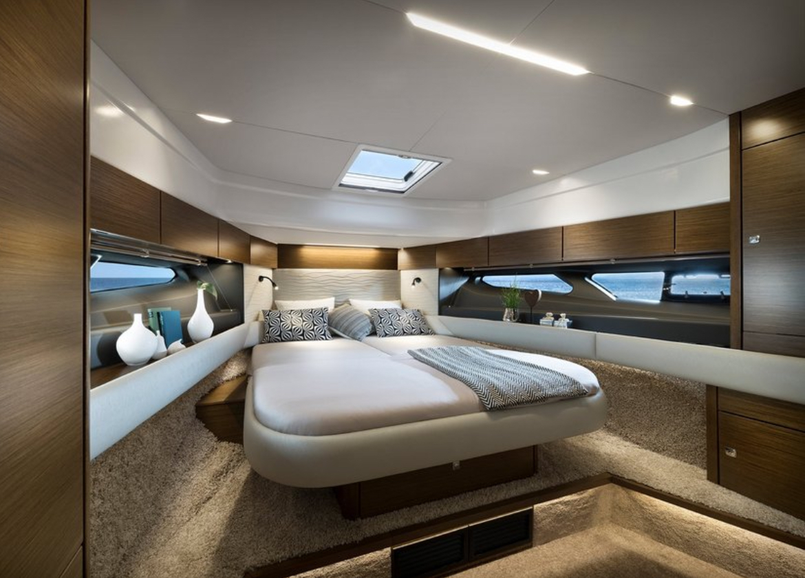 Imagenes del interior o exterior del barco Bavaria R55 Fly perteneciente a la página de alquiler de barcos alquilerdebarcosmallorca.com