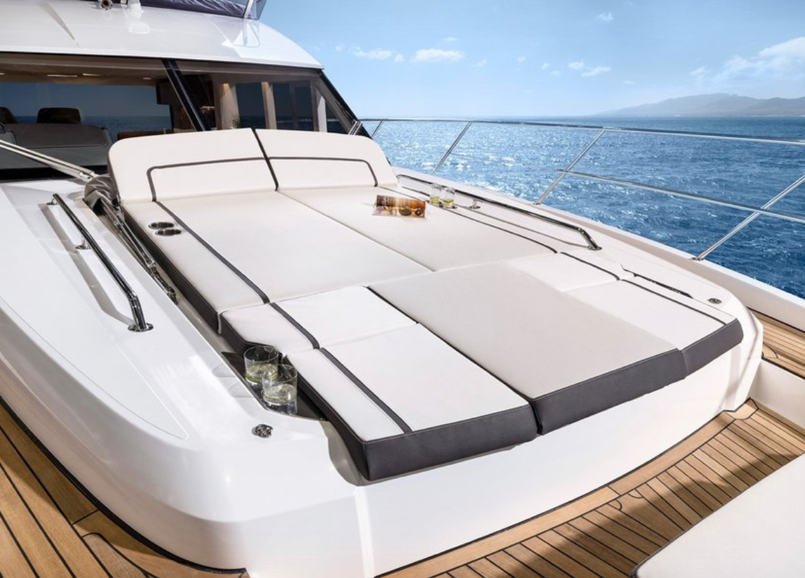 Imagenes del interior o exterior del barco Bavaria R55 Fly perteneciente a la página de alquiler de barcos alquilerdebarcosmallorca.com