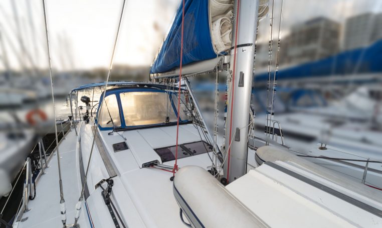 Imagenes del interior o exterior del barco Sun Odyssey 469 perteneciente a la página de alquiler de barcos alquilerdebarcosmallorca.com