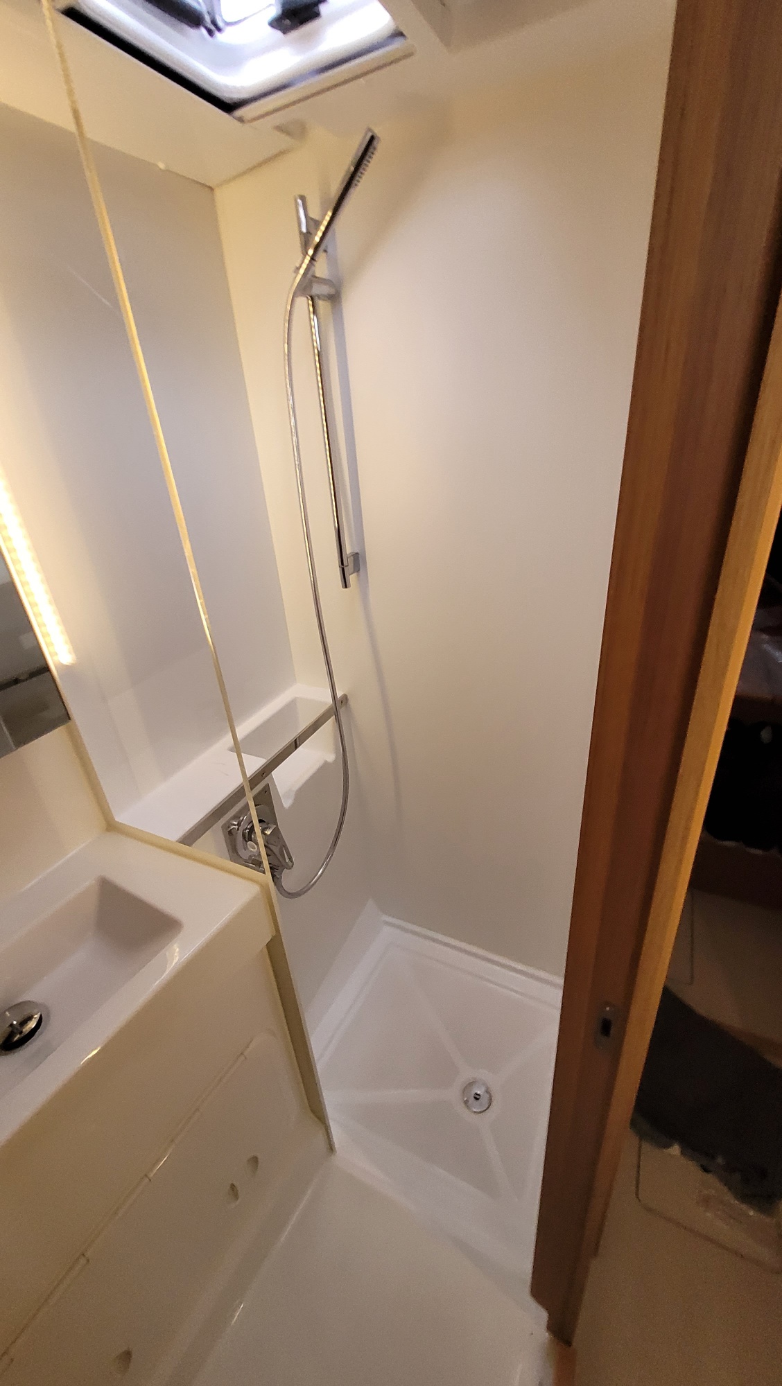 Imagenes del interior o exterior del barco Excess 11 perteneciente a la página de alquiler de barcos alquilerdebarcosmallorca.com