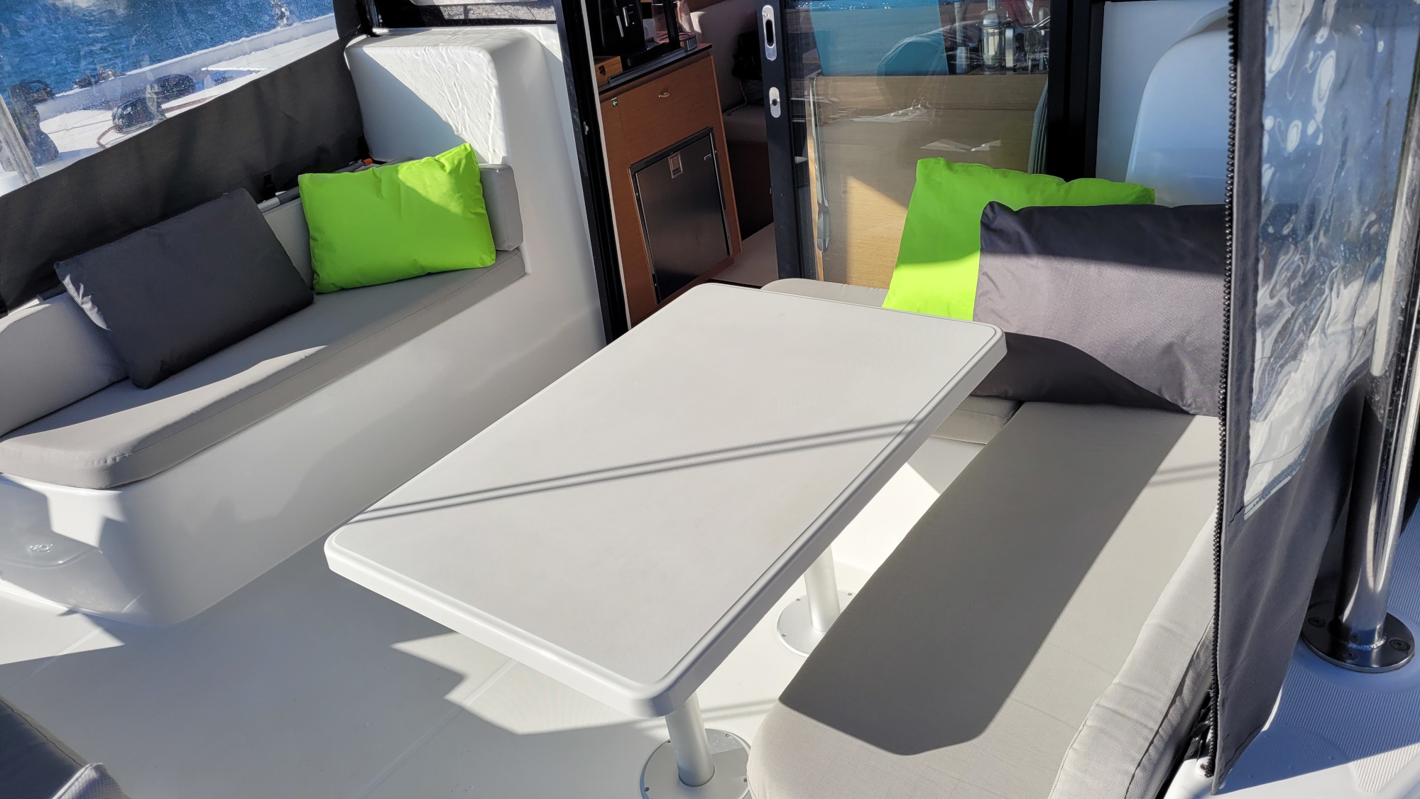 Imagenes del interior o exterior del barco Excess 11 perteneciente a la página de alquiler de barcos alquilerdebarcosmallorca.com