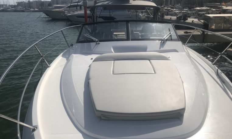 Bilder des Innen- oder Außenbereichs des Bootes Bavaria S36 Open Zugehörigkeit zur seite des bootsverleihs alquilerdebarcosmallorca.com